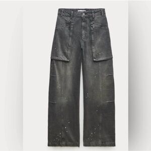 Zara Mid-Rise Loose Fit The Relaxed Cargo Jean size 2 Black Gray